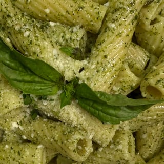 Half Tray Pesto Pasta
